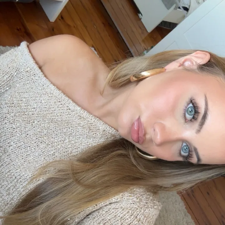 @ellamaya74