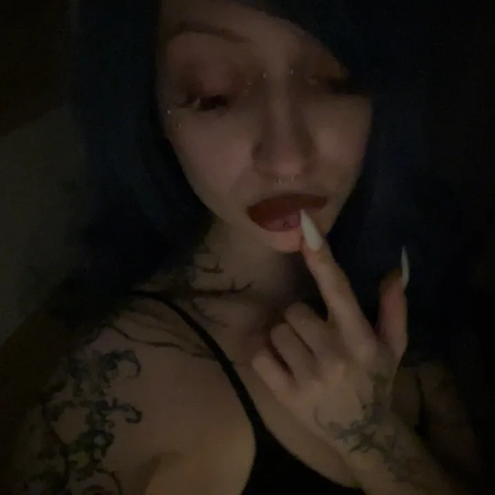 @kisniacid