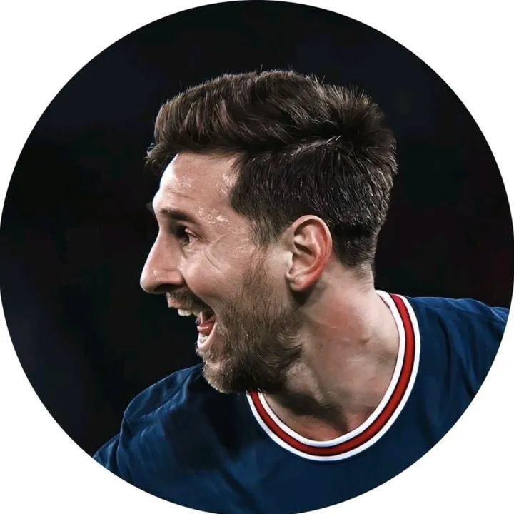 adamfcb92_