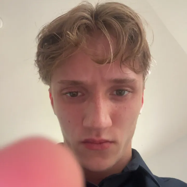 @mickvv