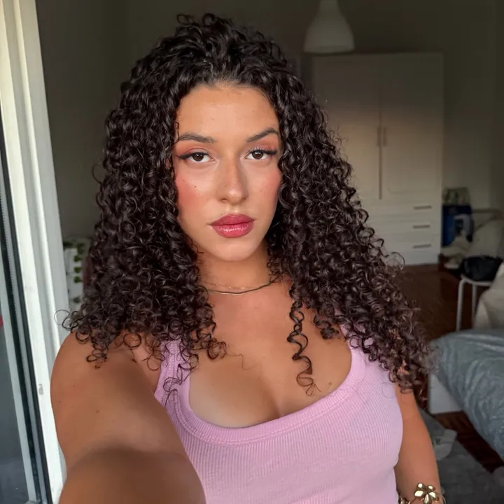 @taissainacio