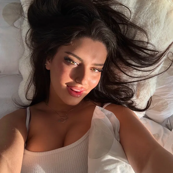 @22senaaa