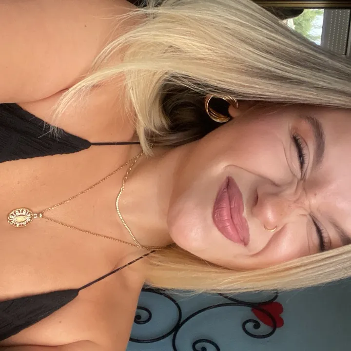 @labadgyyy