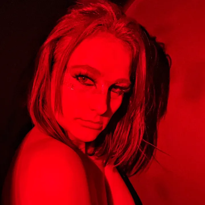 @gwenonline