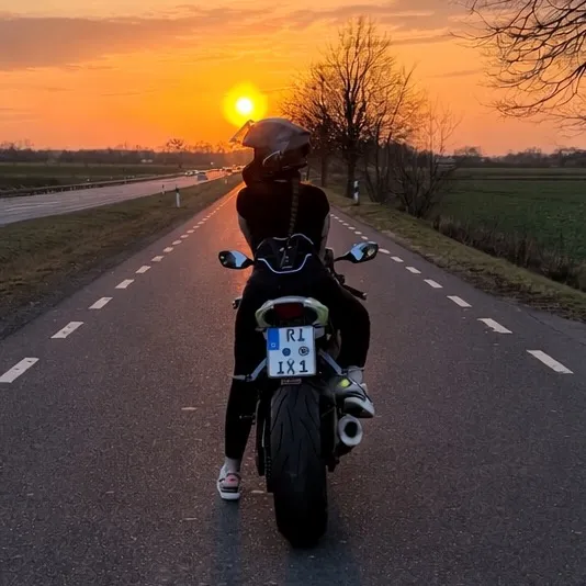 @lisa1000rr