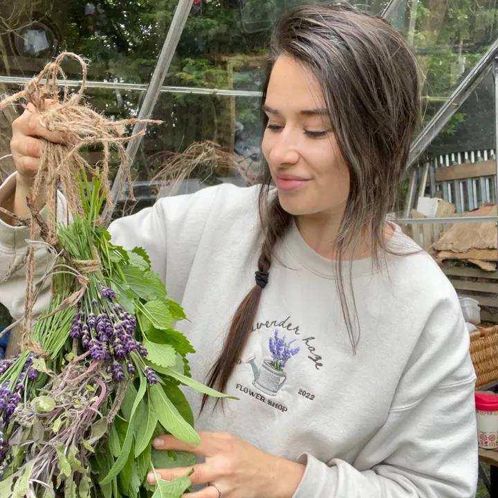 @gardeningwithlou