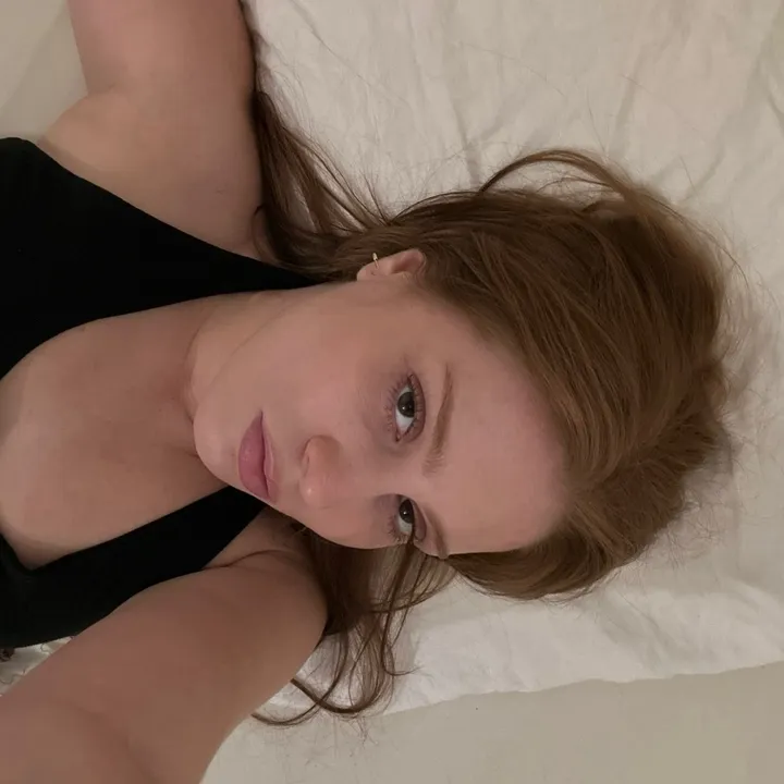 @saratscho