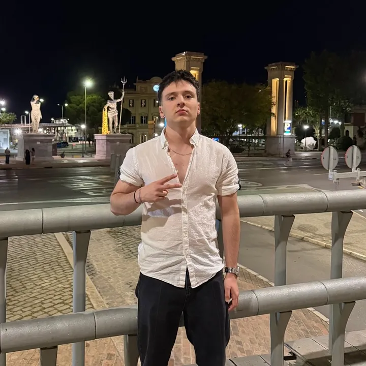 @xnewt.x