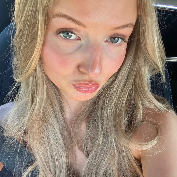 @2icola