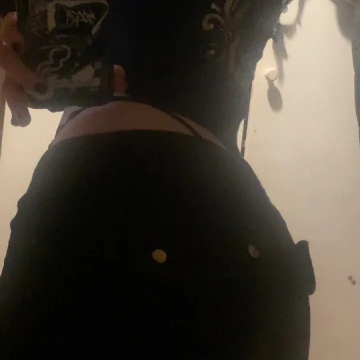 @lipstickonyourbitch