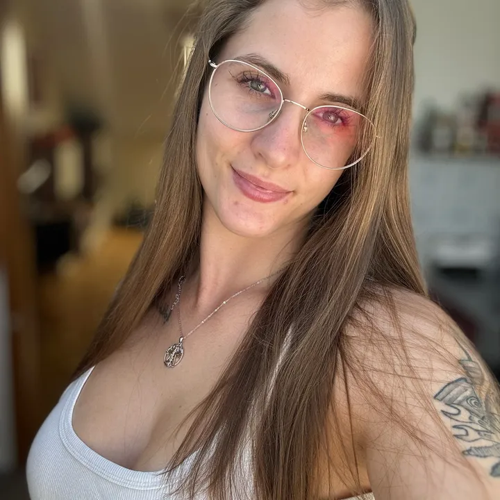 sarah_tiny.rex