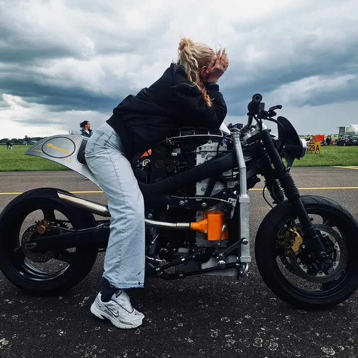 @elli_mit_dem_i