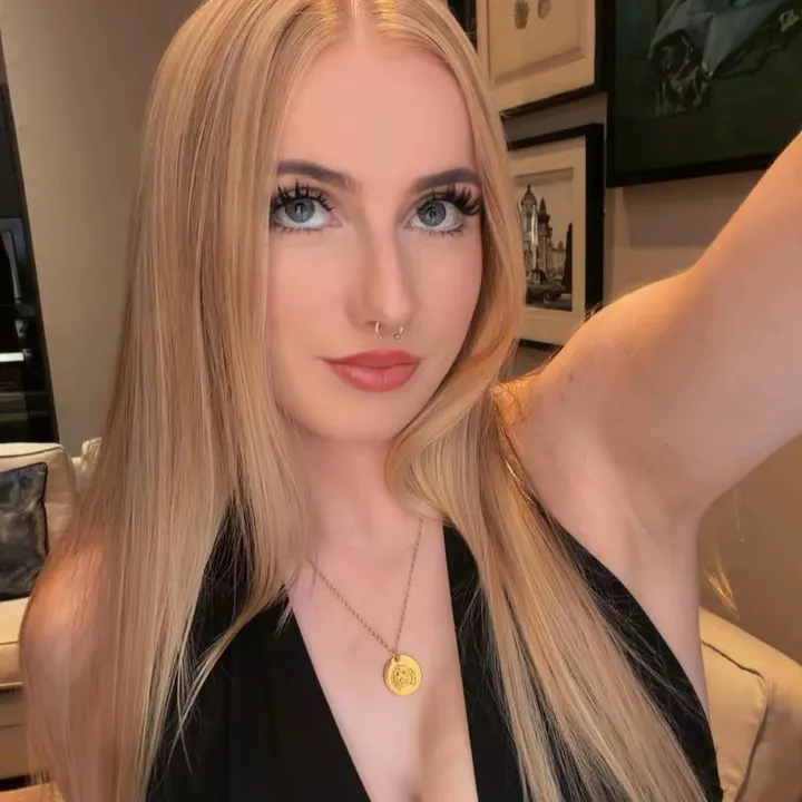@theevamae