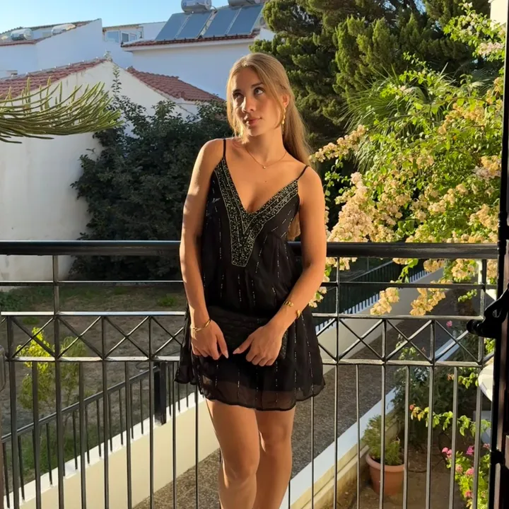 @larafmgroen