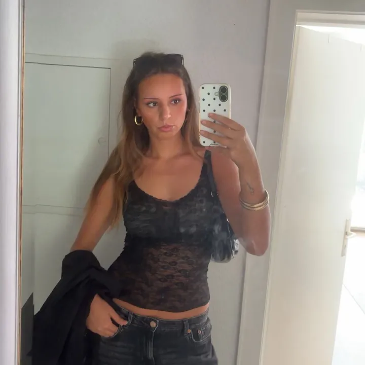 @larissalauraa