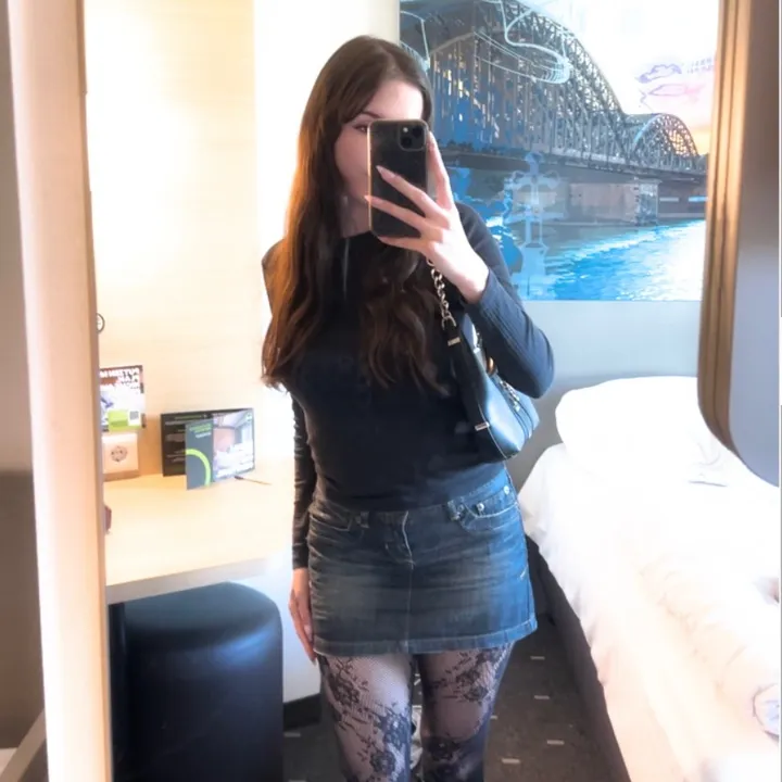 @axxrna