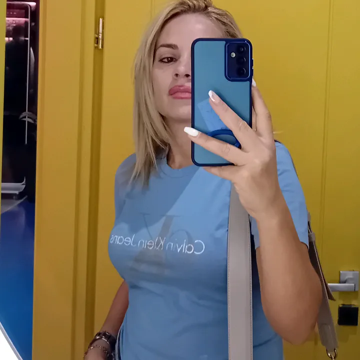 @aurorac1201