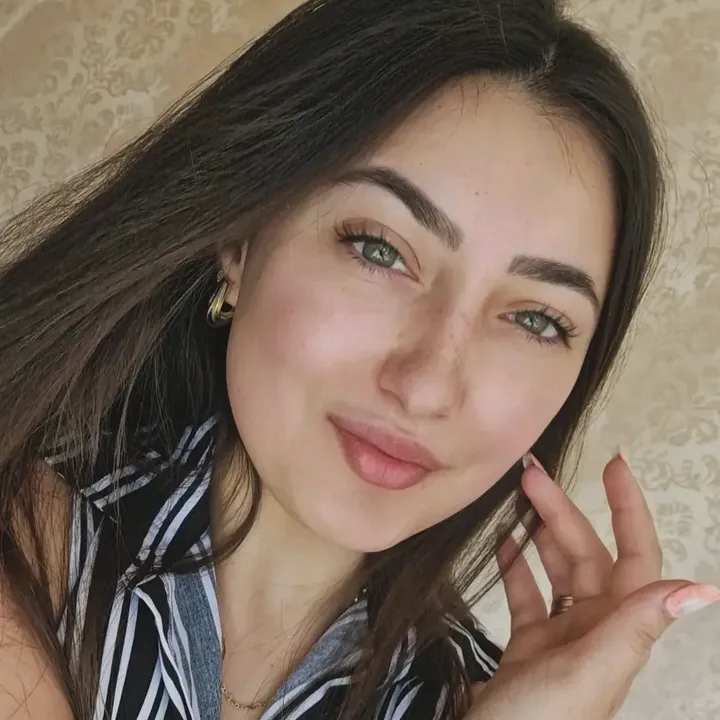 @ella.muresan