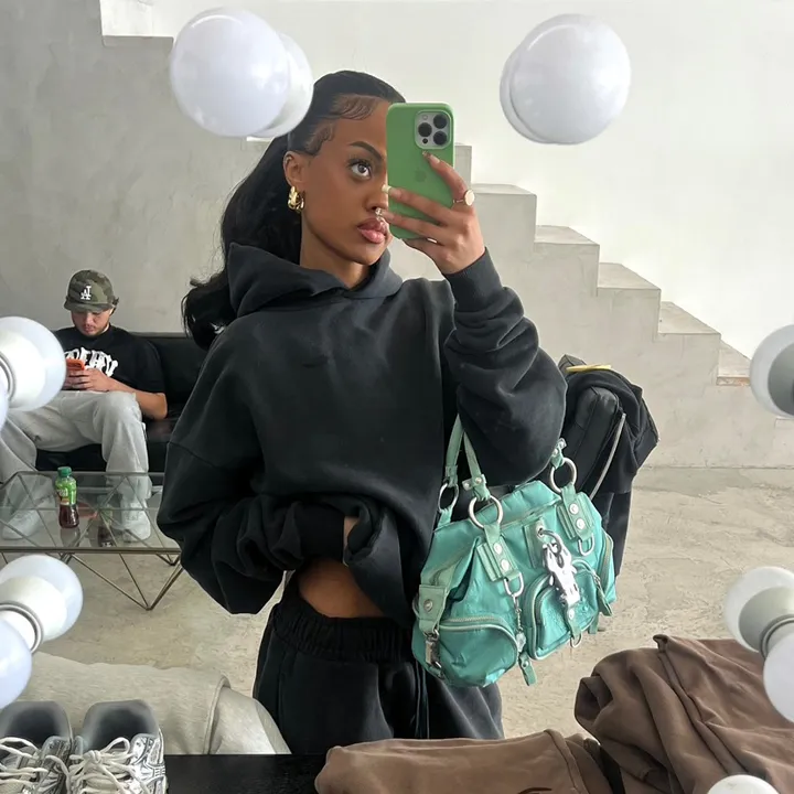 @minaamyyy