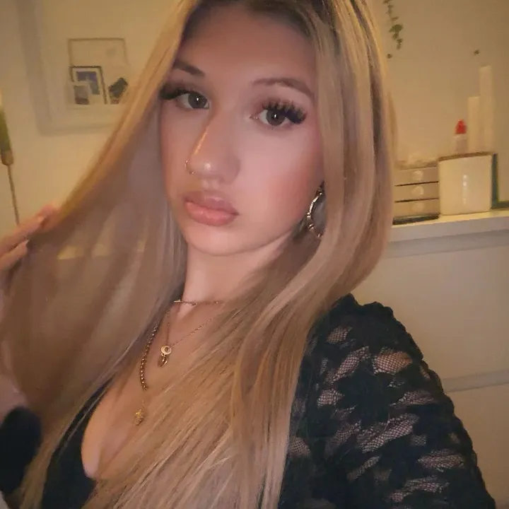 alina_juleen
