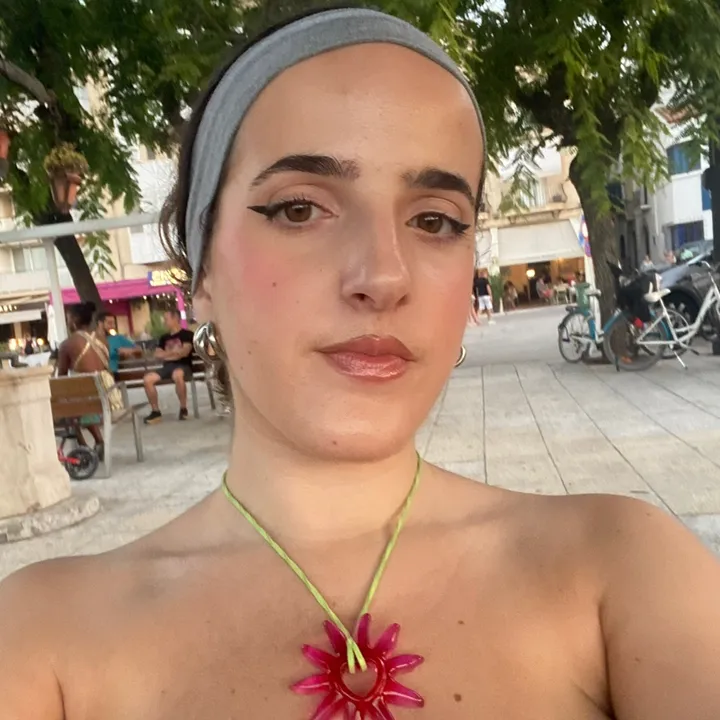 @cadadiamasculona