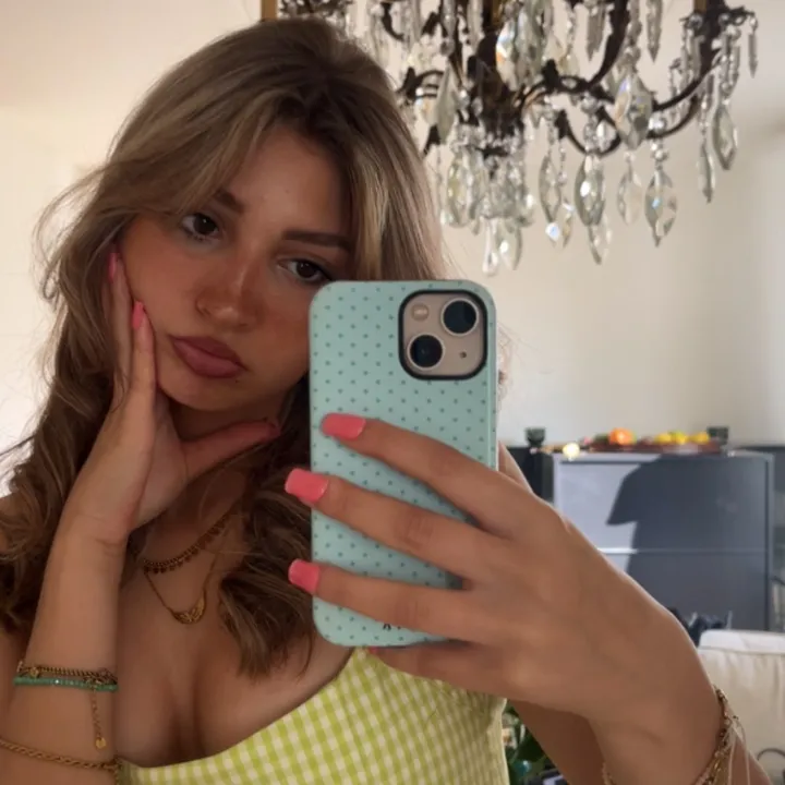 @helena_jourdain