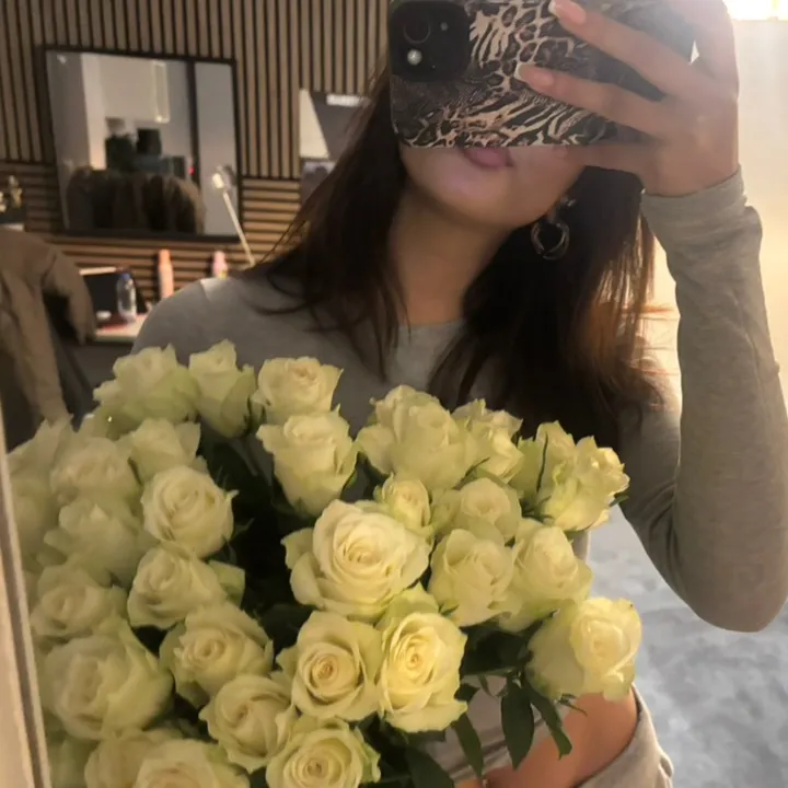 @emiliacmzzzn