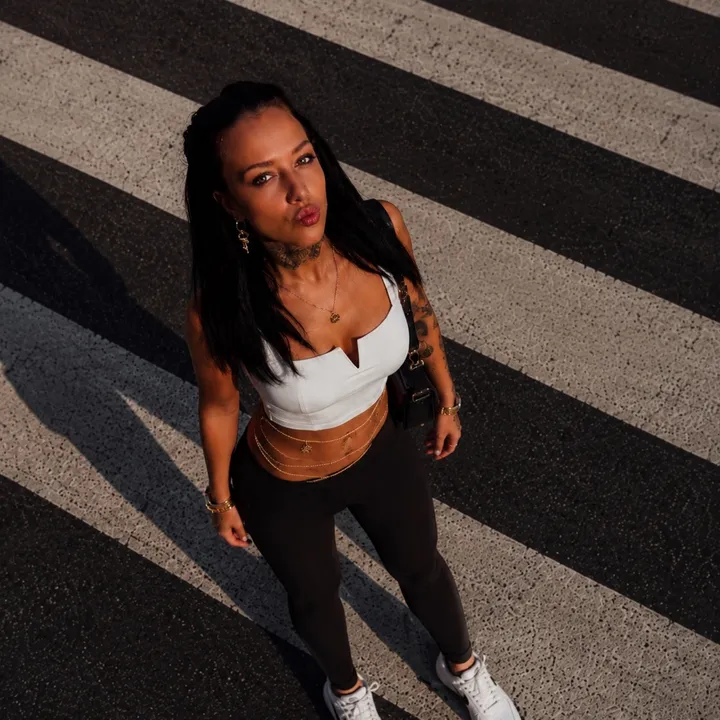 @veronique2503