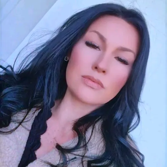@mandymathias4