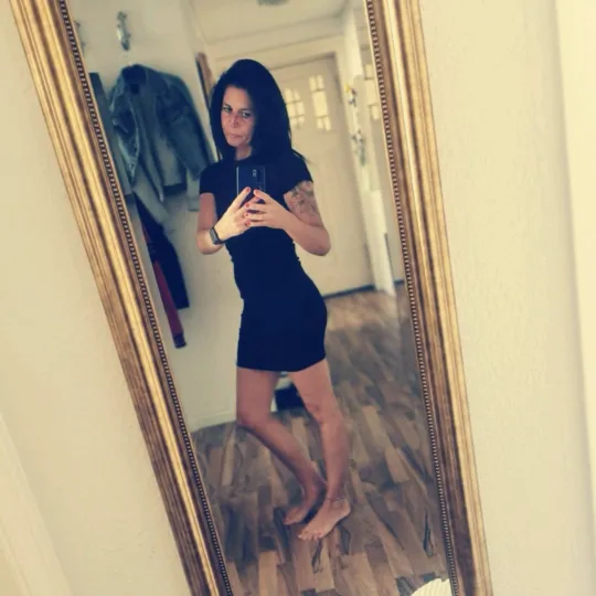 @mel030593