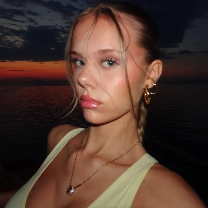 @larissa_cva