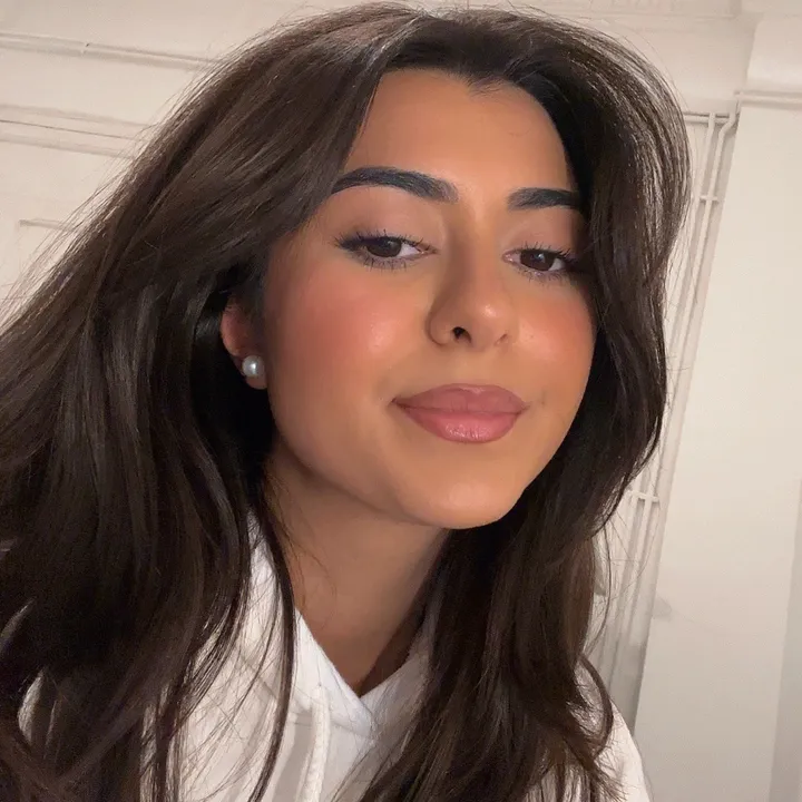 @atinaazizam