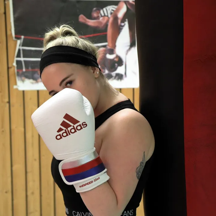 mischa_boxing