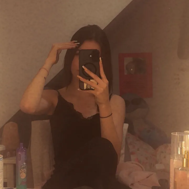 @_444_leonie