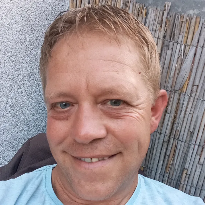 alexoch79