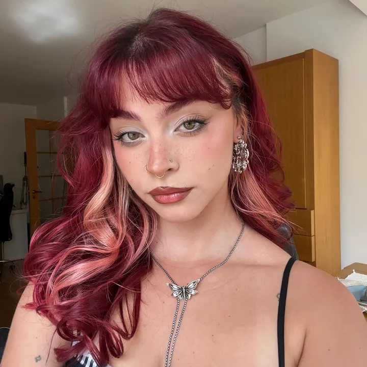@damnbia