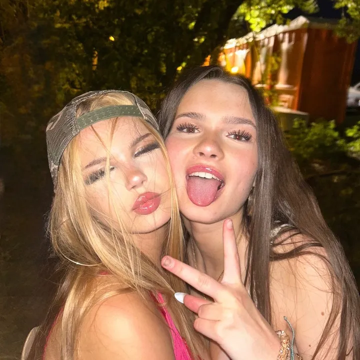 ella.jnsk