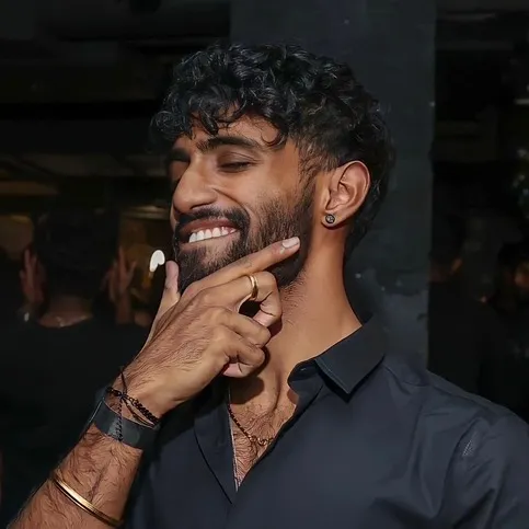 @ahinthvijayofficial