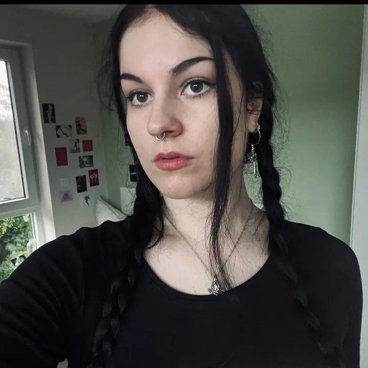 @nannifee