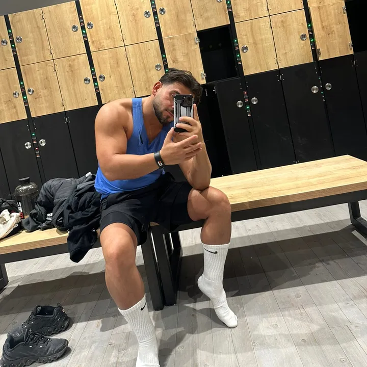 @abujud1998