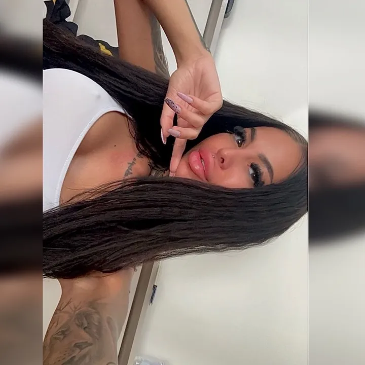 @iulianastnn