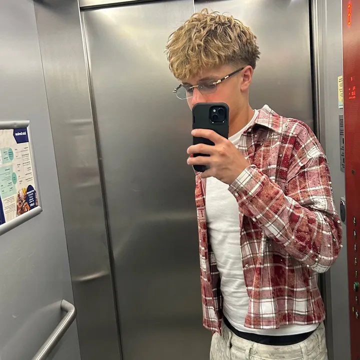 @08.jannikk