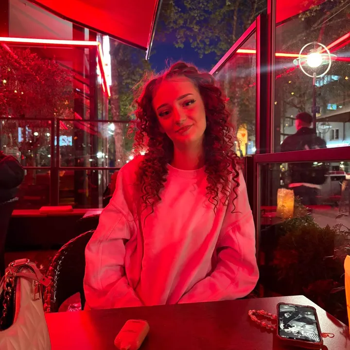 @lena.em12