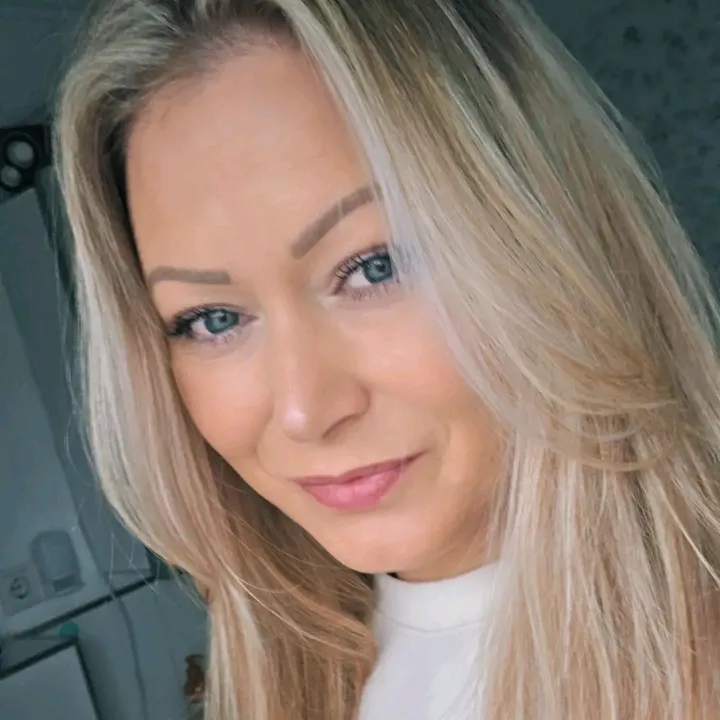 @frau_voss