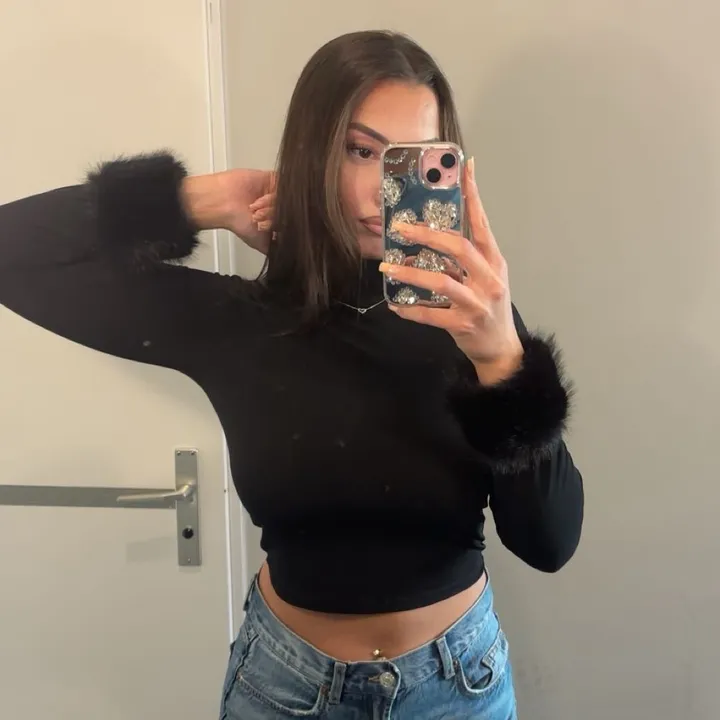 @redbullwhite1810
