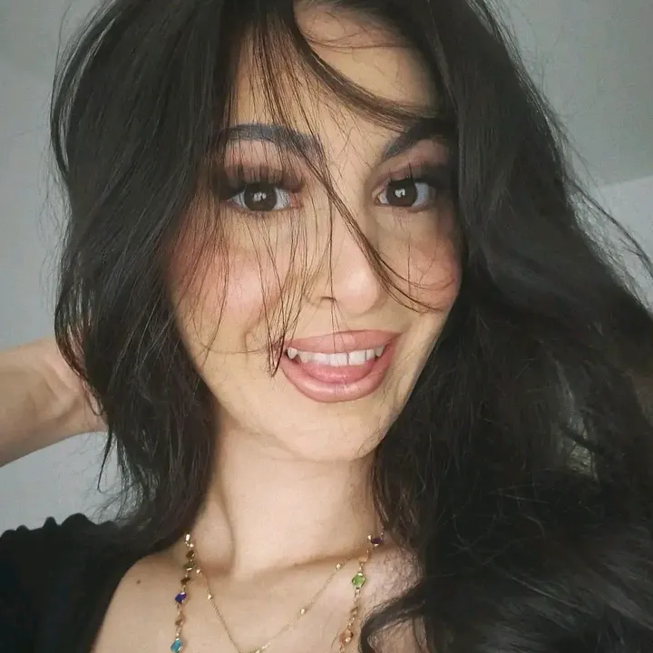 @aliyna_aa
