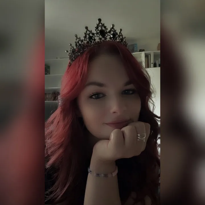 @jannyneu218