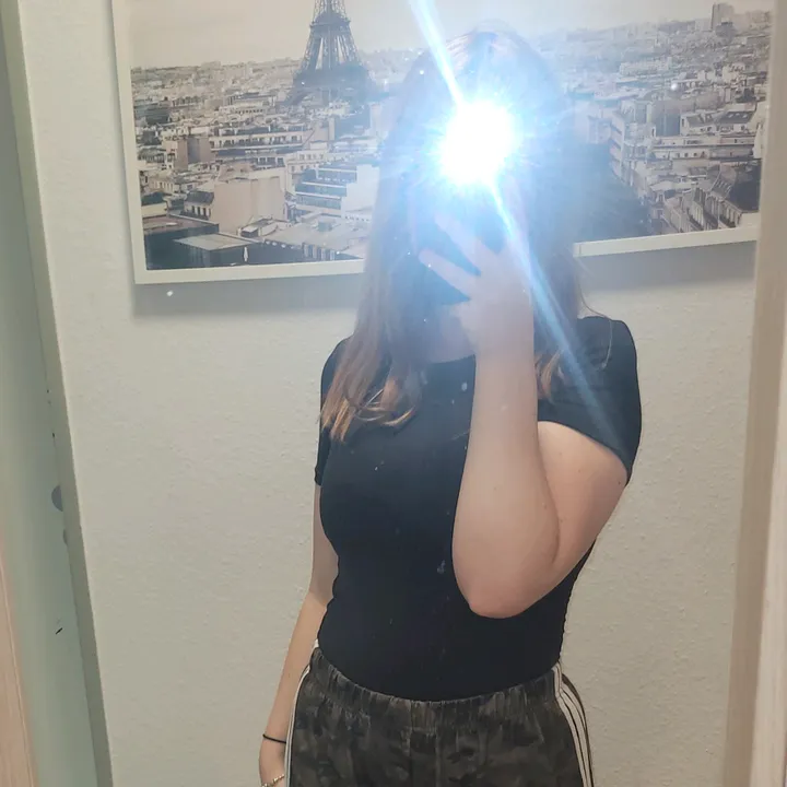 @alinafanmoments_