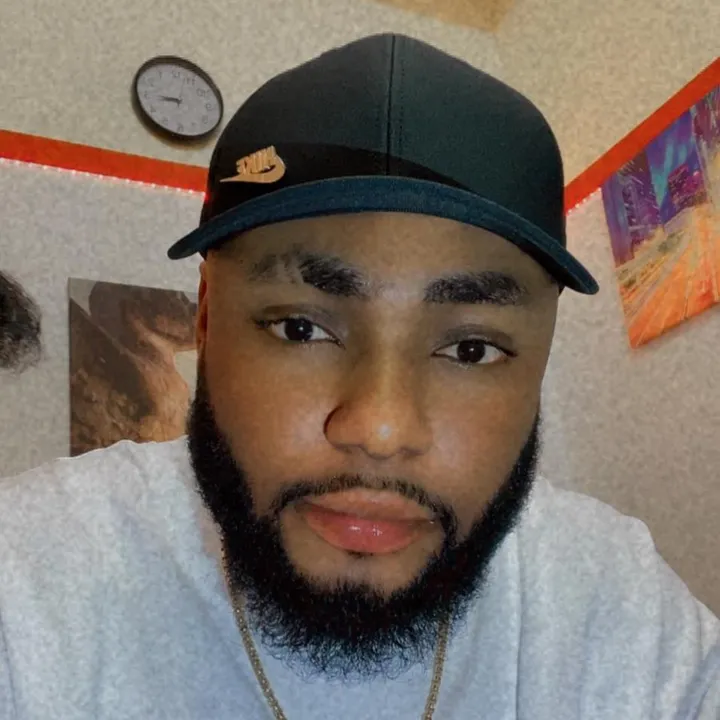 @realerickog
