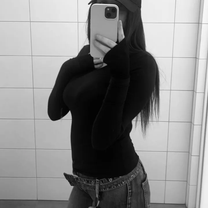 @_emily_hnr